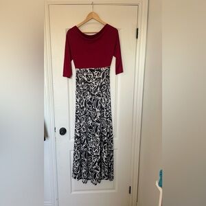Elegant Red and Black Patterned Maxi Dress
